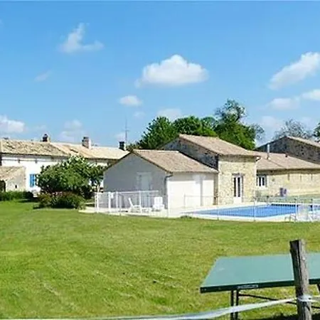 Maison Charmante A Avec Piscine Partagee Nyaraló *