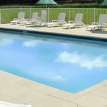 Maison Charmante à Saint-vincent-la-châtre Avec Piscine Partagée Casa vacanze