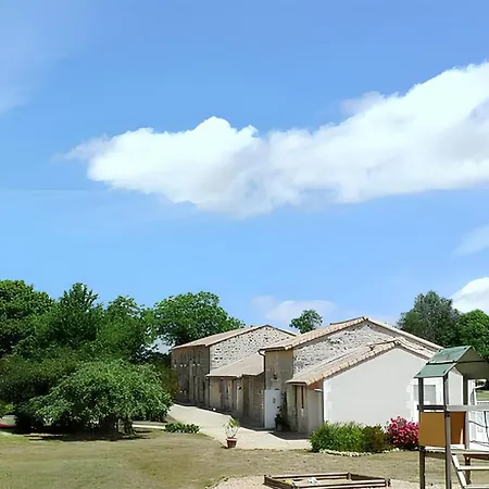 Maison Charmante A Avec Piscine Partagee Semesterbostad Saint-Vincent-la-Châtre
