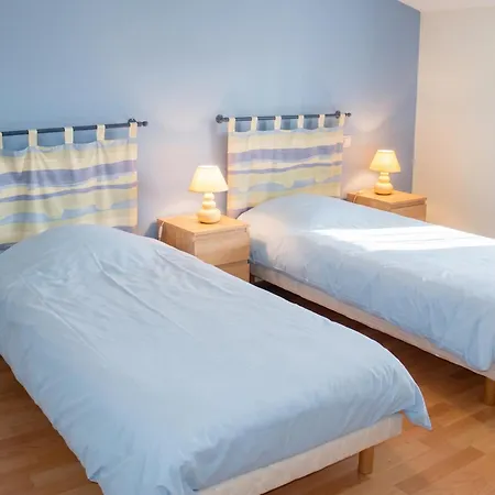 Maison Charmante A Avec Piscine Partagee *