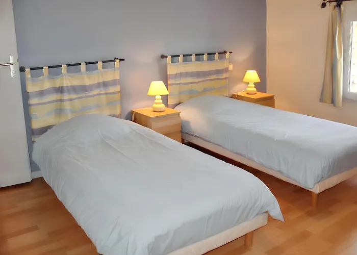 펜션 Maison Charmante A Avec Piscine Partagee Saint-Vincent-la-Châtre